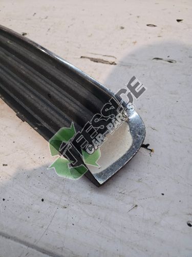 VAUXHALL INSIGNIA A FRONT BUMPER LOWER GRILL LEFT PASSENGER SIDE