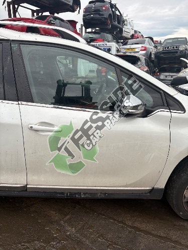 2013-2016 PEUGEOT 2008 ALLURE OFFSIDE DRIVERS DOOR COLOUR KWE