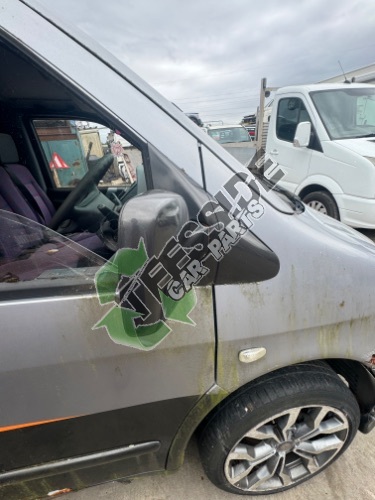 MERCEDES VITO DRIVER SIDE MIRROR ELECTRIC