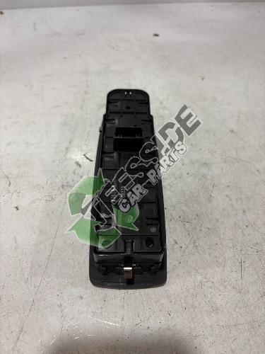 2009-2012 RENAULT MEGANE DYNAMIQUE TOMTOM MK3 DRIVERS WINDOW SWITCH